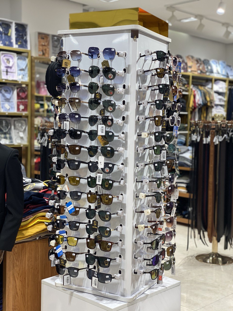 عینک آفتابی